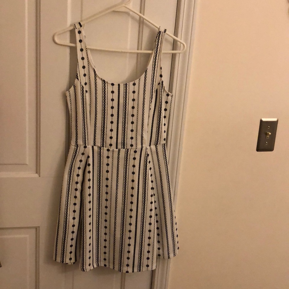 H&M cute patterned dress